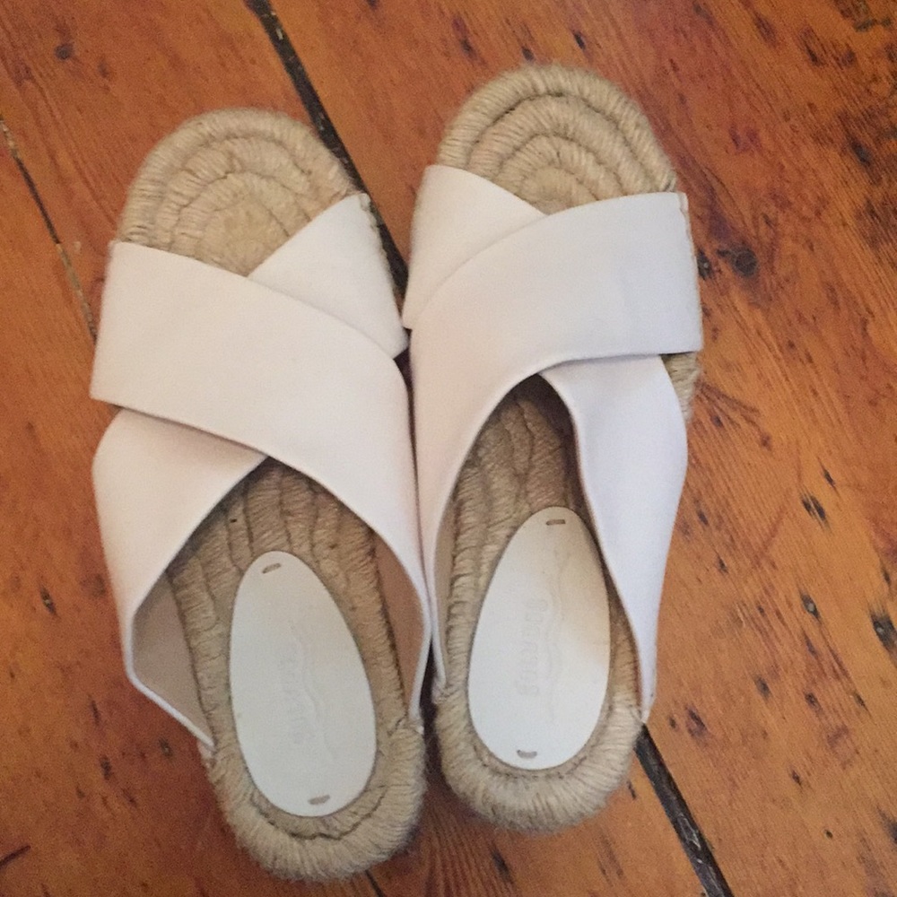 SOLUDOS white sandals size 7